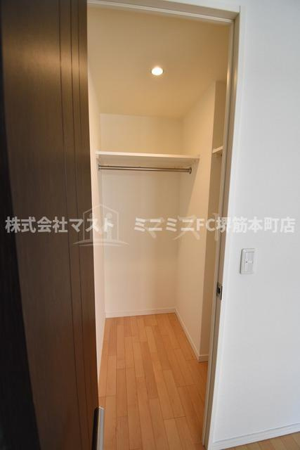 大阪市中央区博労町１丁目の賃貸マンションの収納