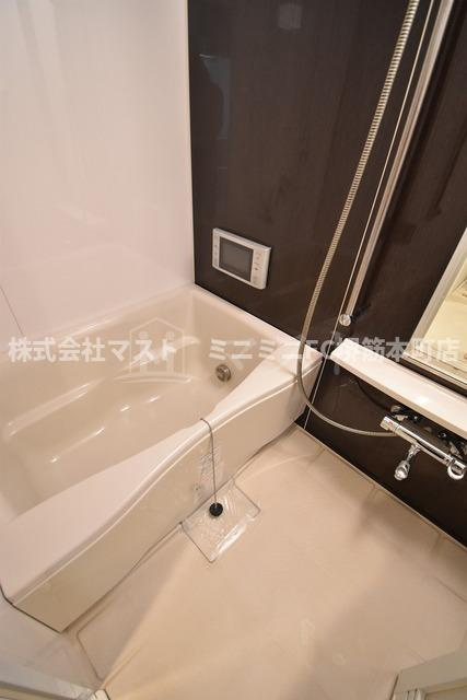 大阪市中央区博労町１丁目の賃貸マンションの浴室