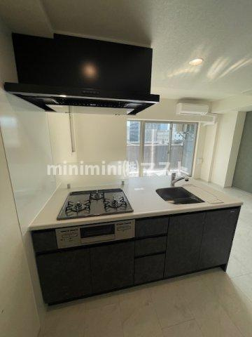 大阪市中央区南本町２丁目の賃貸マンションのキッチン