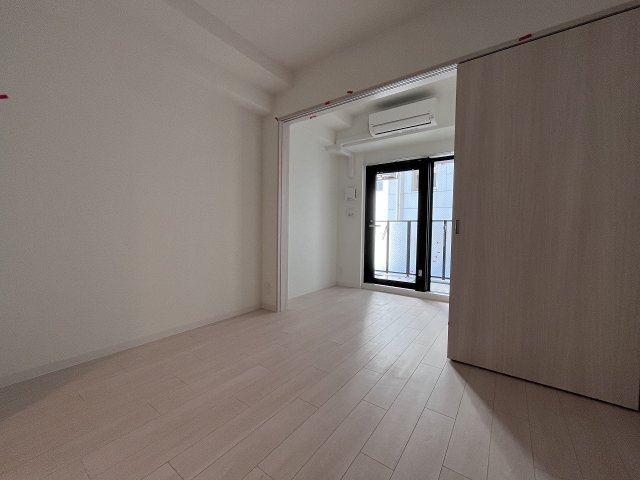 神戸市中央区栄町通７丁目の賃貸マンションの居間・リビング