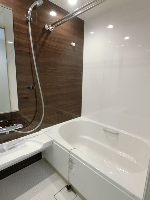神戸市東灘区御影中町１丁目の賃貸マンションの浴室