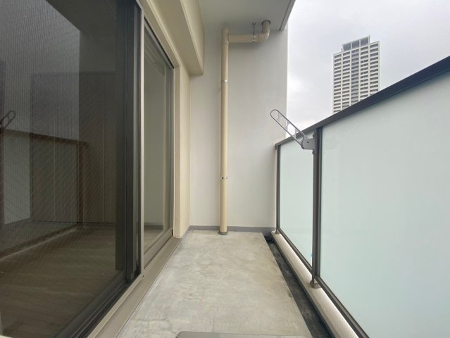 神戸市中央区磯辺通２丁目の賃貸マンションのバルコニー