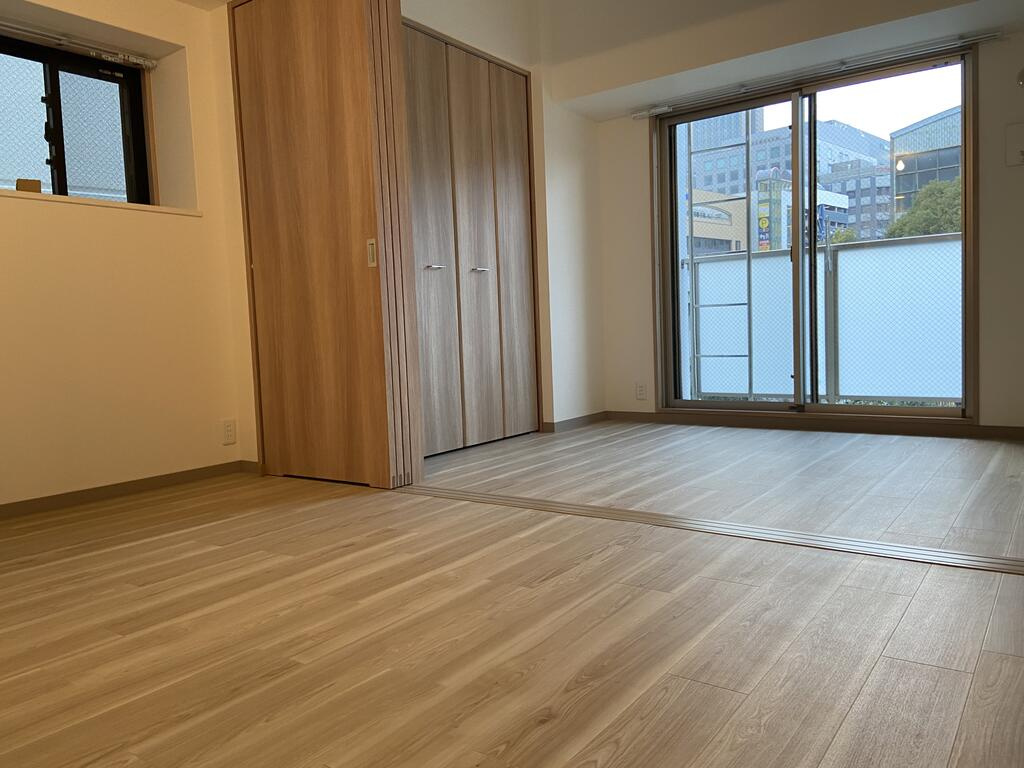 神戸市中央区磯辺通２丁目の賃貸マンションの居間・リビング