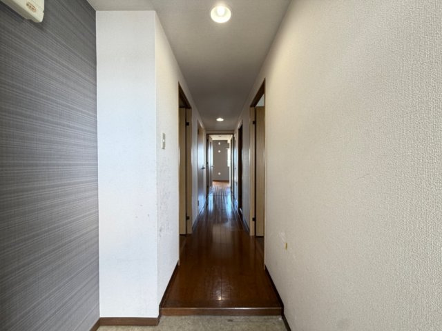 神戸市東灘区向洋町中７丁目の賃貸マンションの玄関