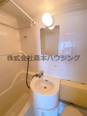 【洗面所】 | 　ジョイフル野里 | 洗面所です