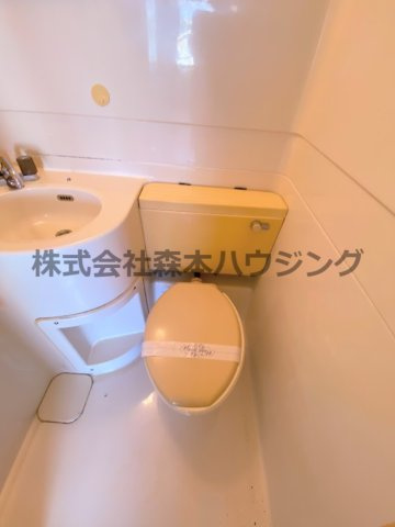 【トイレ】 | 　ジョイフル野里 | シンプルで使いやすいトイレです