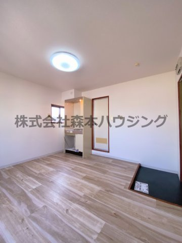 【洋室】 | 　ジョイフル野里 | 使いやすい洋室です