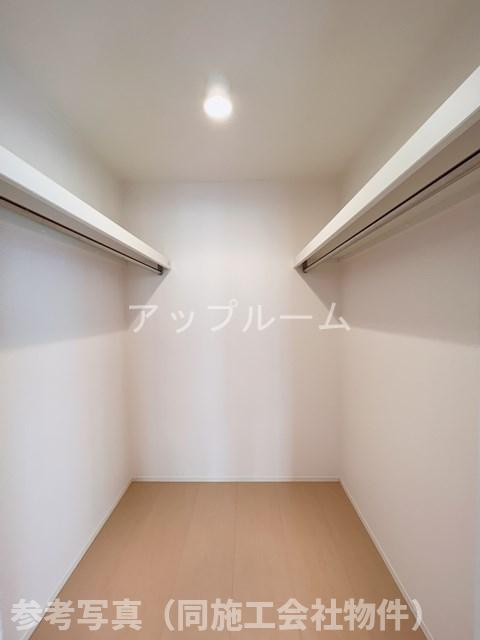 春日井市上条町３丁目のアパートの収納