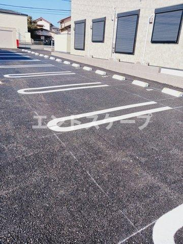 ヴィラ　シルク　Ⅰの駐車場|高崎、前橋のお部屋探しはエンドスケープまで！お客様の理想お聞かせ下さい♪