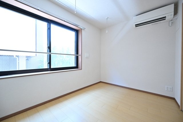 ＣＥＮＴＲＡＬ　ＧＡＲＤＥＮ　ＲＥＳＩＤＥＮＣＥ　ＴＯＫＹＯの洋室|洋室2