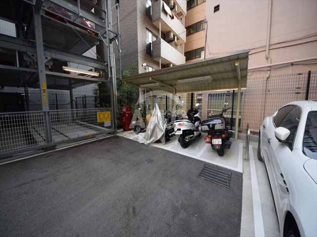 プレサンスタワー難波WESTのその他共用部分|プレサンスタワー難波　バイク置き場