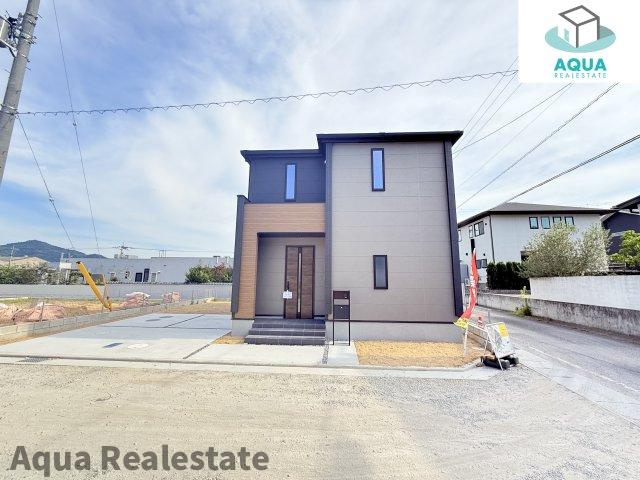 高松市国分寺町国分の新築一戸建の前面道路含む現地写真|外観の完成予想図です