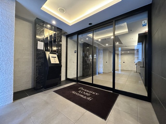 【エントランス】プレサンス神戸元町