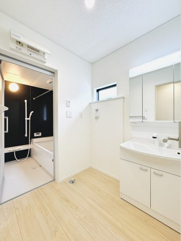 Cradle Garden伊勢崎市境米岡第3　新築住宅 1号棟の独立洗面台