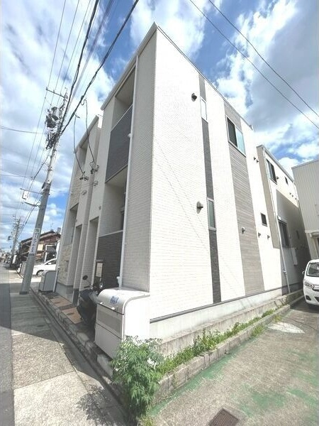 リベルテフルール花池町のエントランス