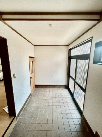 吹田市内本町一戸建の玄関