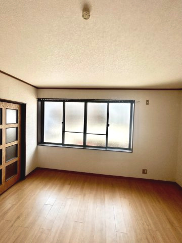 吹田市内本町一戸建のその他|窓