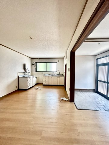 吹田市内本町一戸建の居間・リビング