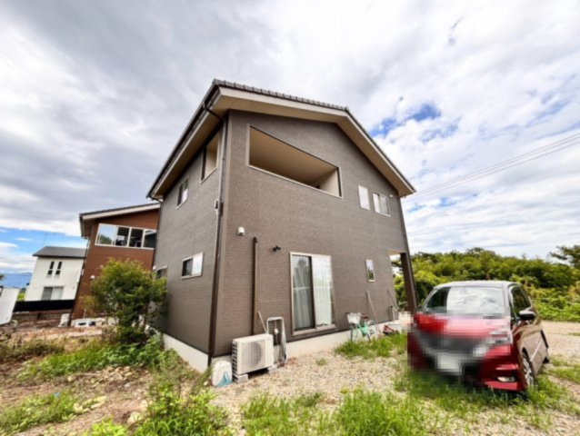 那須塩原市三区町　築浅中古戸建