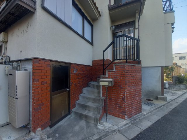 【エントランス】 | 柱本1丁目貸家