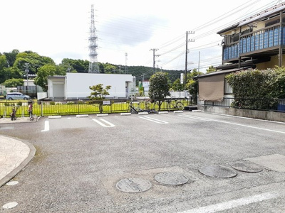 【駐車場】 | エスペランス | 駐車場です