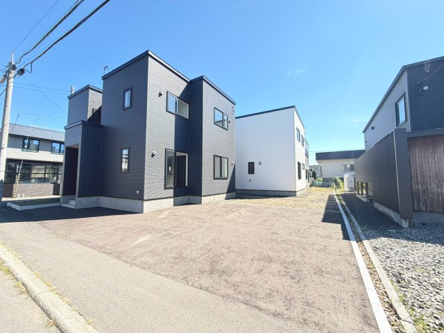 【新築戸建】札幌市手稲区前田7条14丁目3棟の駐車場