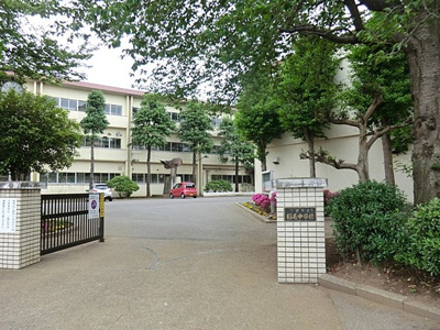 千葉市立稲毛中学校まで700ｍ