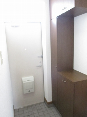 エスポワール本宿Ａの玄関