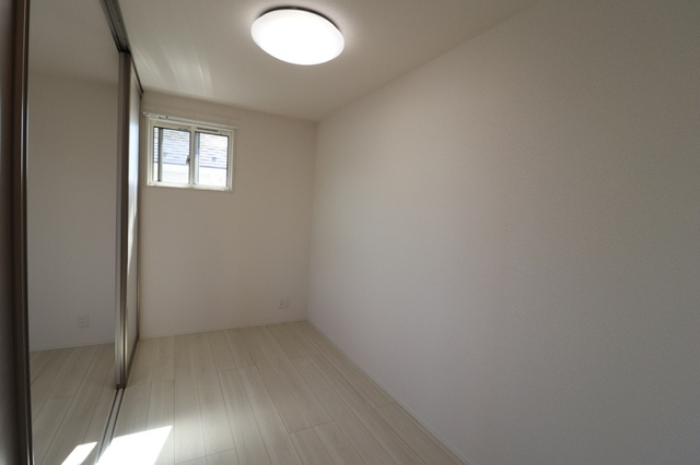 D-ROOM台新田町のその他|洋室