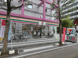 セブン-イレブン 墨田両国２丁目店まで300ｍ