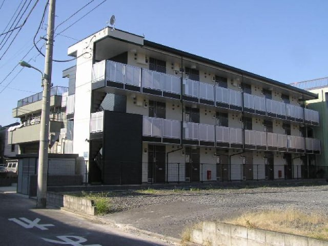 レオパレスグランディ朝日の外観