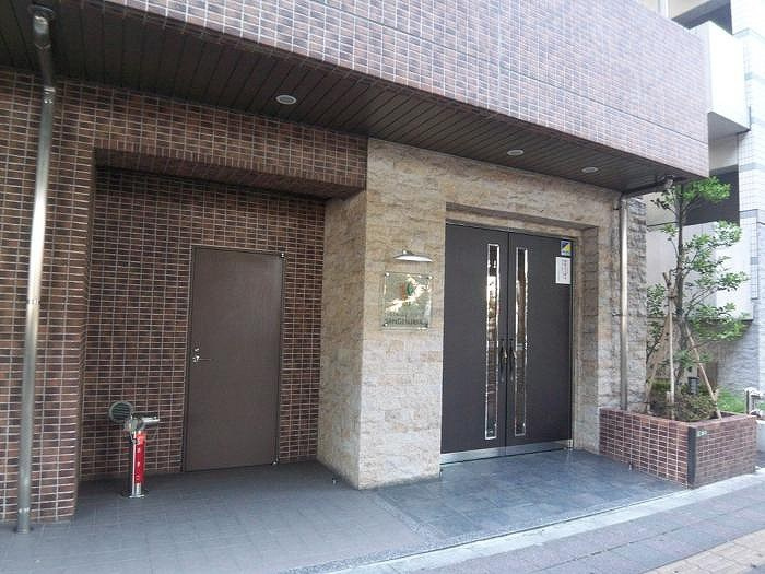 ステージファースト三軒茶屋Ⅱのエントランス