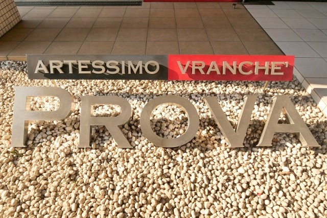 ARTESSIMO VRANCHE PROVAの外観