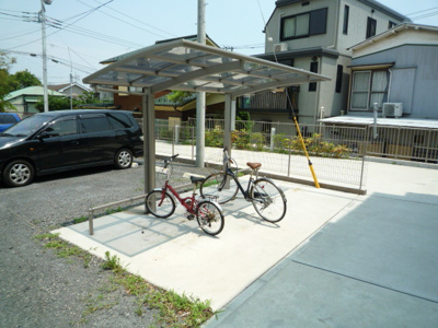 屋根付き駐輪場