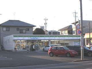 ルミエルの周辺|ファミリーマート静岡中吉田店まで1100m