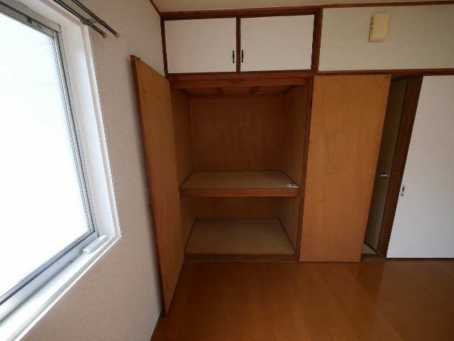 メゾンドルージュⅡの収納