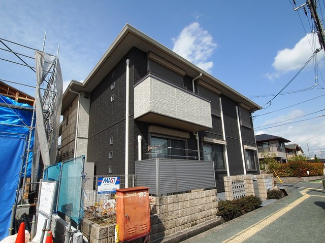シャーメゾン桜ヶ丘の外観