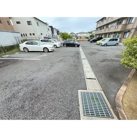 パストラルＫ－３の駐車場