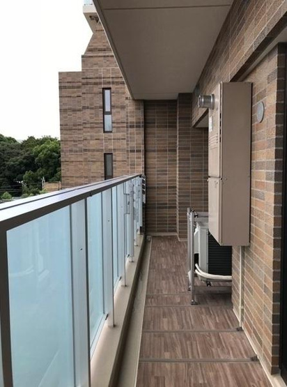 【バルコニー】