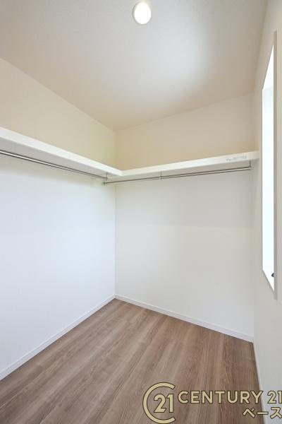 リーブルガーデン三吉大垣内 ２号棟 ／新築一戸建の収納|■現地撮影写真■冬物のコートや季節ものなど、たっぷり収納可能！
