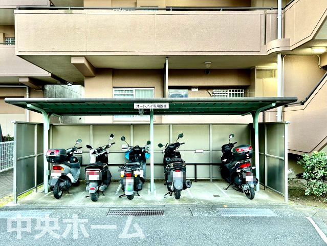 すまいる亀有6号棟の駐車場|【バイク置場】最新の空き状況や費用などの詳細は担当スタッフまでお問い合わせください。