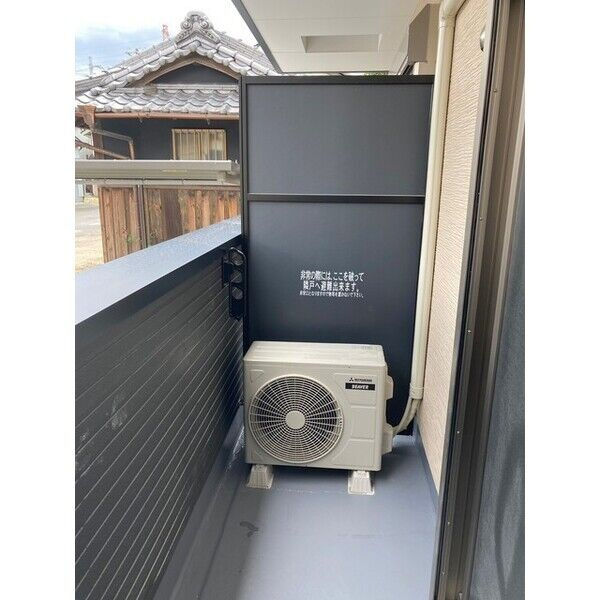 F asecia Ruminaのバルコニー
