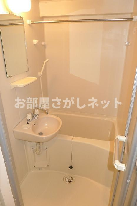 ステージファースト三軒茶屋Ⅱ【おとり物件なし】#学生・社会人にオススメ！初期費用分割払いOK！の浴室