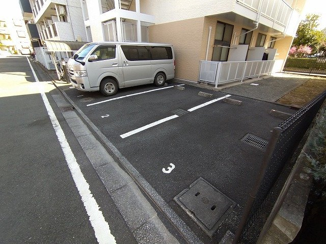 レオパレスパインのその他|3台管理