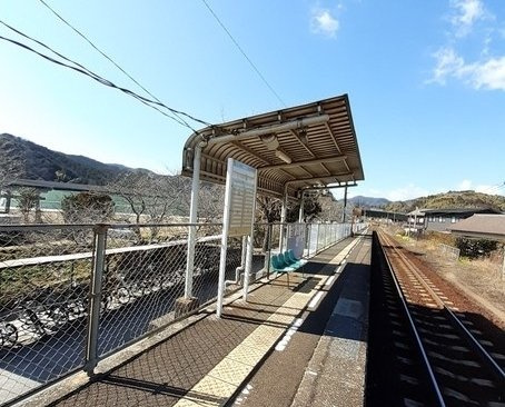 【周辺】 | ボヌール・アヴニール　Ⅱ | ＪＲ波川駅まで7600m