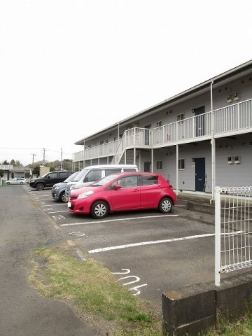 アネックストーコーの駐車場|車をお持ちの方に嬉しい駐車場付きの物件です