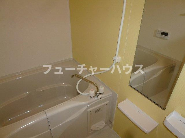 メゾン　グラースＢの浴室|お風呂で日々の疲れを落としましょう