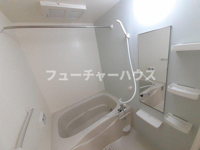 パルパレスＢの浴室|落ち着いた空間のお風呂です