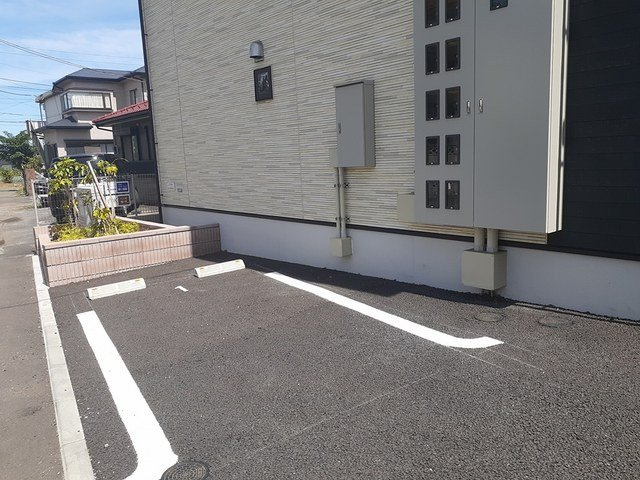 カーサフェリーチェの駐車場