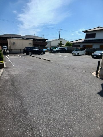 ミキハウスⅡＢの駐車場